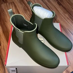 BRAND NEW HUNTER BOOTS